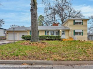 5040 SW 22nd St, Topeka, KS 66614