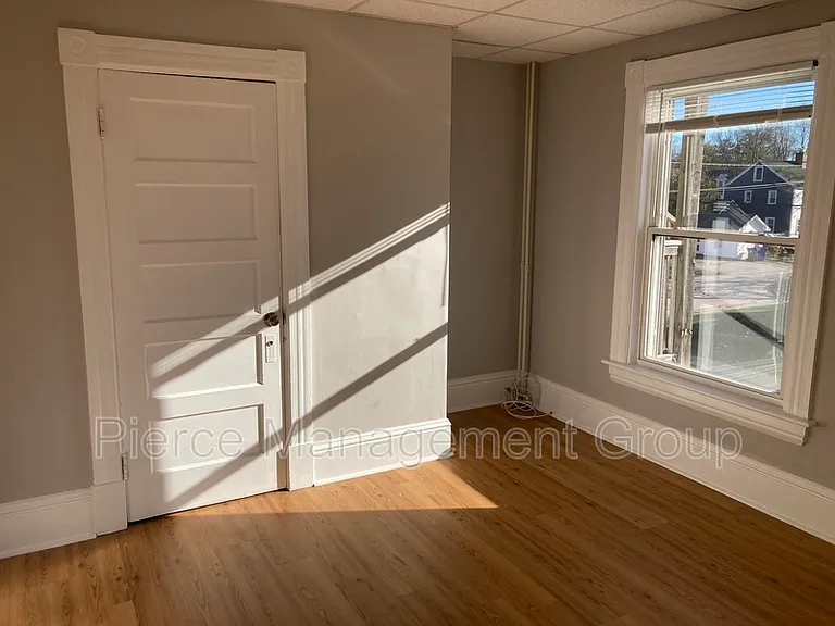 68 Kenney St #4 — Photo 7