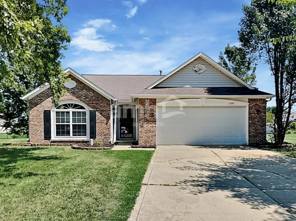 1399 Palm Ct, Greenfield, IN 46140