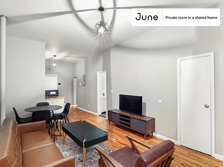 14 Judge St #B — Photo 2
