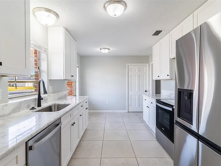 124 Shelley Dr — Photo 4