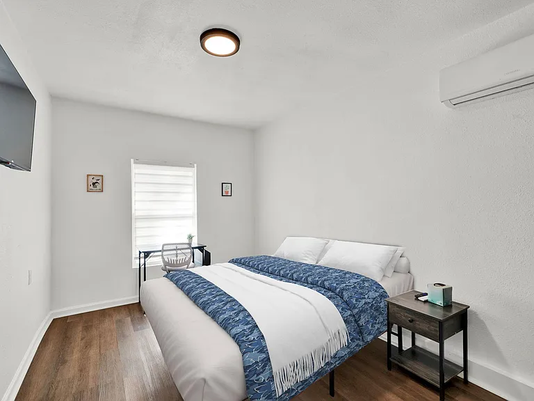 Room 4