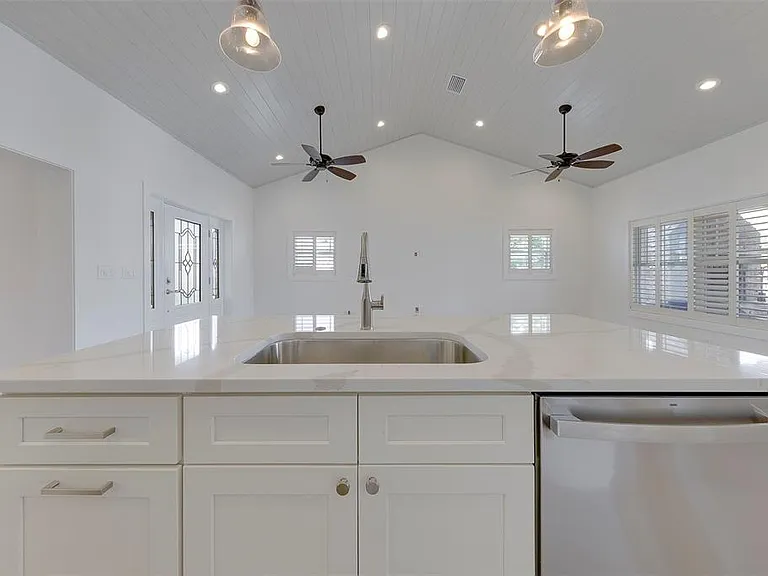 210 176th Terrace Dr E — Photo 18