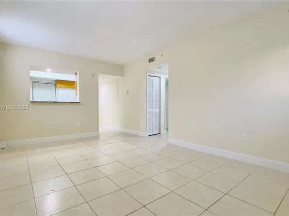 11000 SW 200th St Unit 314, Miami, FL 33157
