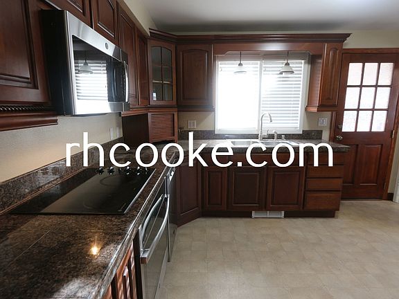 3rd image of 5707 N Forest Blvd