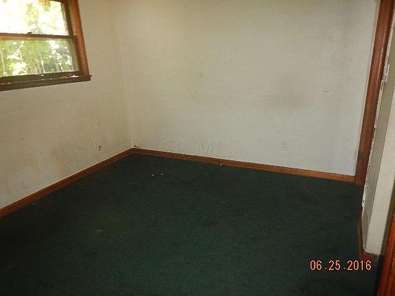 3rd image of 791 N Dawson Ave