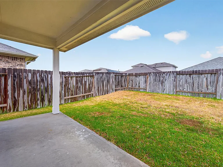 14683 Canyon Pines Ln — Photo 32