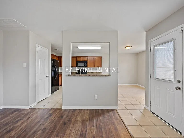 16267 Silver Wing Ln — Photo 10