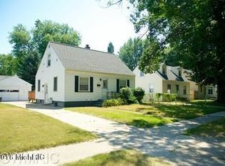 1343 Cornell Rd, Muskegon, MI 49441