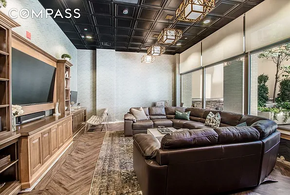 Rented by Compass | media 53