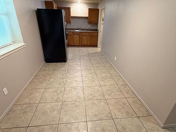 3rd image of 909 N North St #41STSTREET