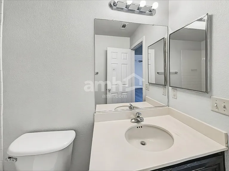2034 Spiers Ave — Photo 16