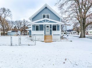 903 Tunnel St, Port Huron, MI 48060