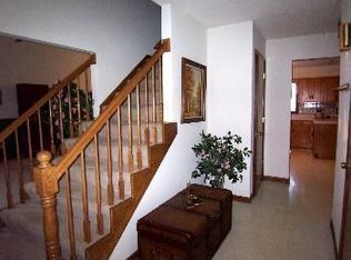 95 San Carlos Rd, Minooka, IL 60447