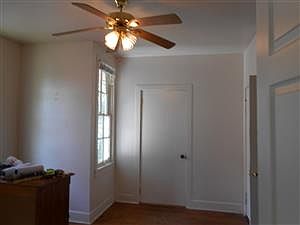 3rd image of 1618 Creswell Ave