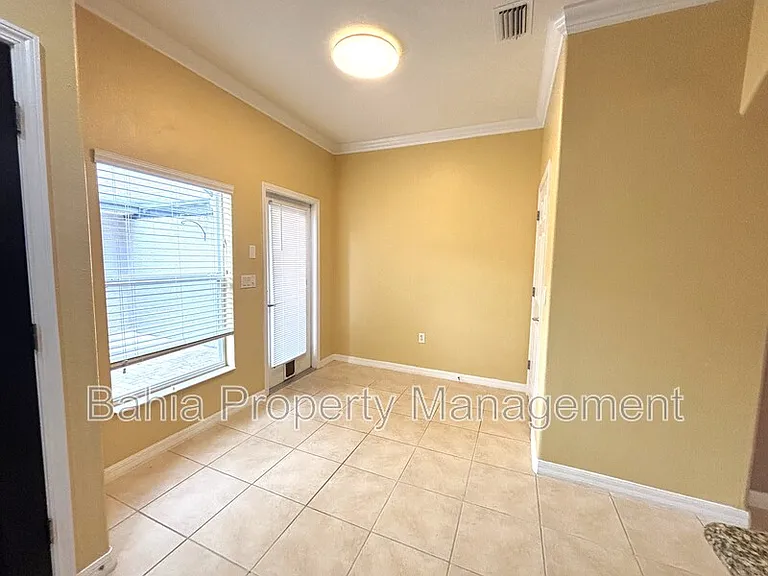 14120 Oakham St — Photo 16