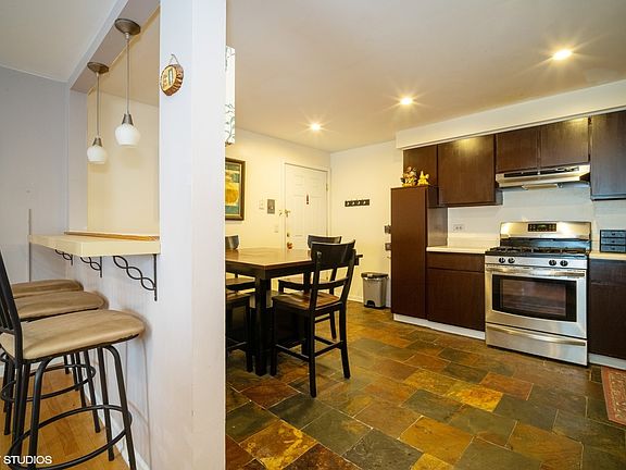 4th image of 1211 Brown St APT 3B
