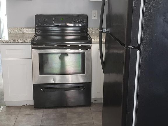 5th image of 2221 N 10th St #2