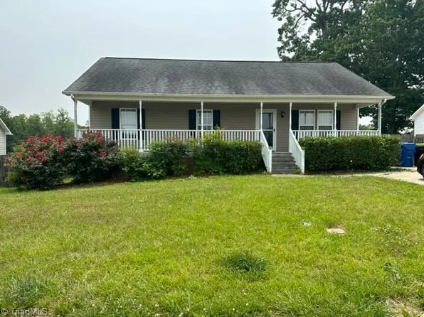 211 Manning Way, Elon, NC 27244