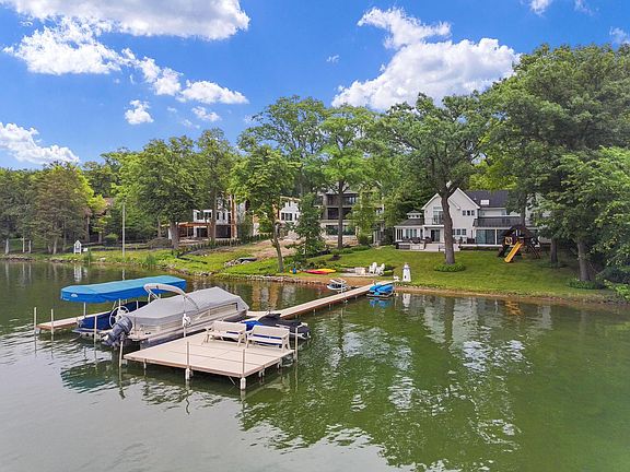 3rd image of 2145 E Lake Shore DRIVE