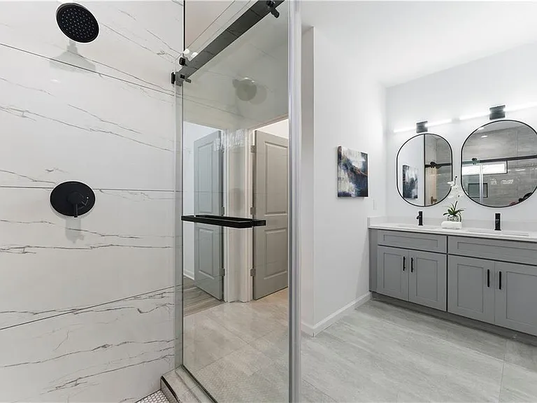 1386 Elizabeth Ave SW — Photo 27