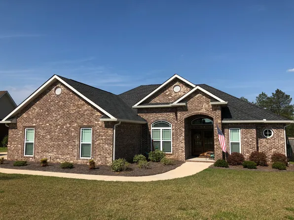 638 Trails End Cir, Bonaire, GA 31005