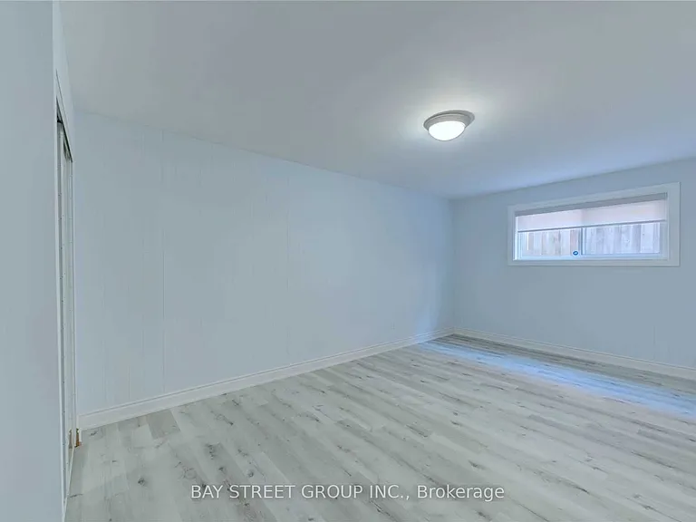 5 Warlock Cres — Photo 8
