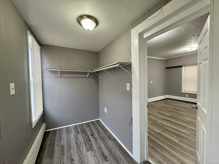 1102 E Main St #1 — Photo 12
