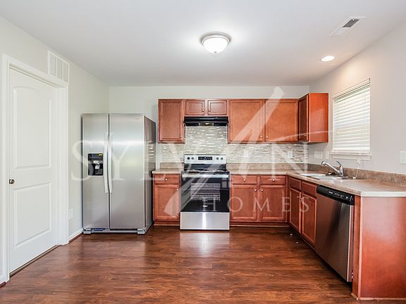 5th image of 900 Cassidy Dr