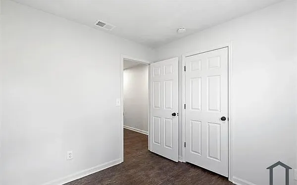 2100 Brooklyn Rd — Photo 13