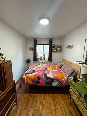 Bedroom, photo 1