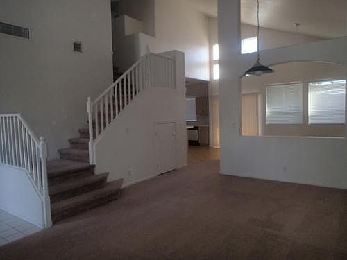4th image of 8109 Dartmoor Ave