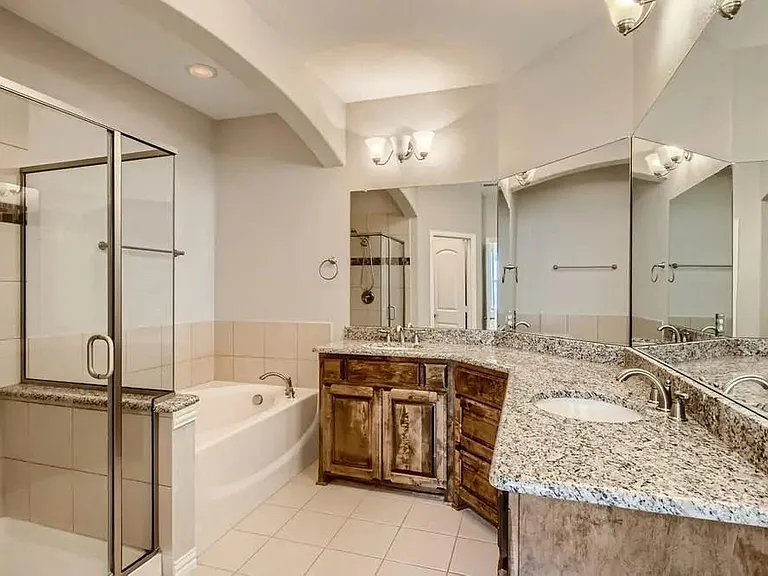 206 Alexandra Ave #1 — Photo 11