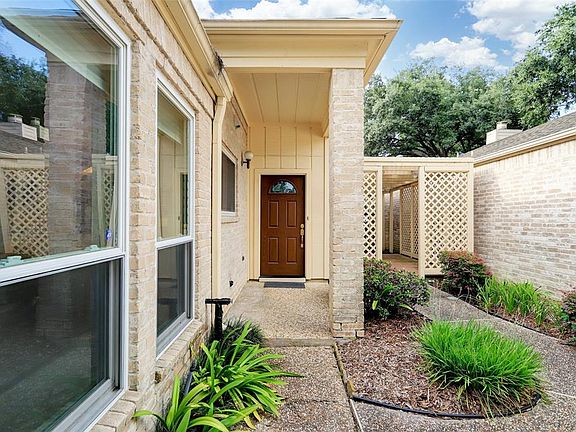 3rd image of 12800 Briar Forest Dr Unit 43