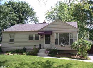 1429 Kingsley St, Mount Clemens, MI 48043