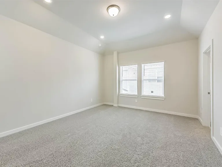 583 Avisa Dr — Photo 16