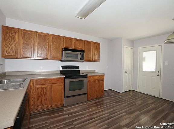 5th image of 3411 Canyon Maple