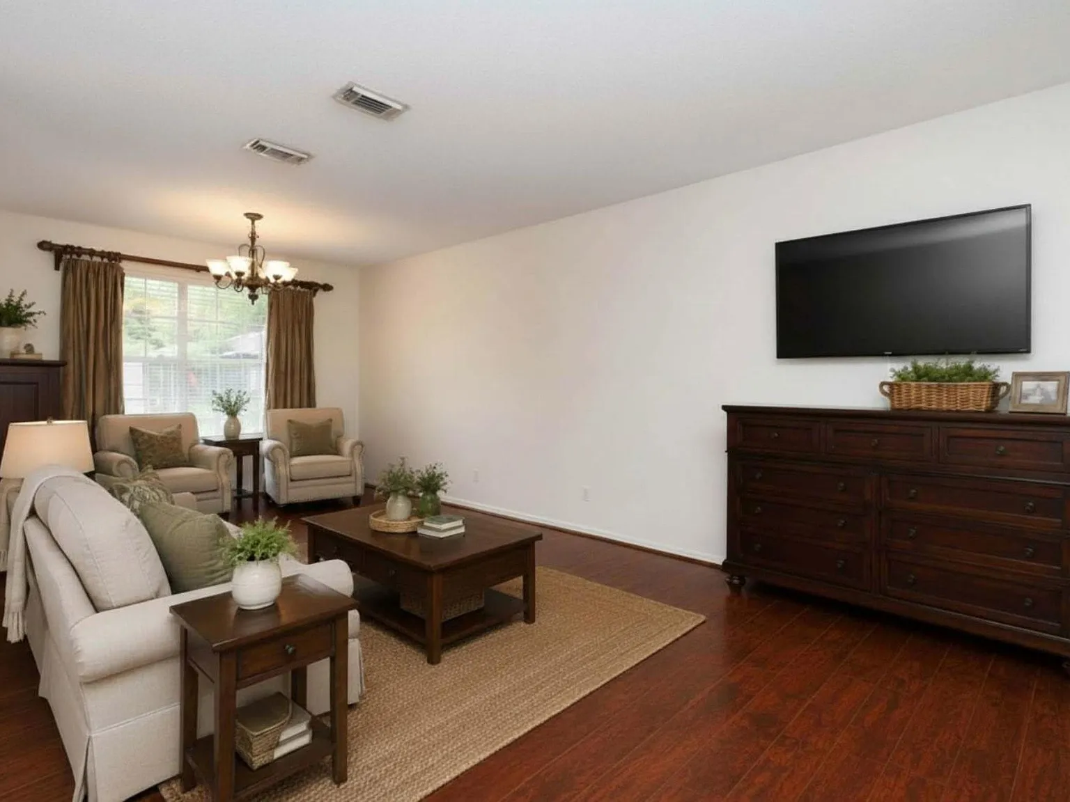 3 bed, 2.5 bath, 1677 sqft, $2,000 — Photo 3