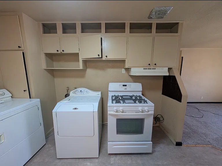 308 Poplar St #A — Photo 10