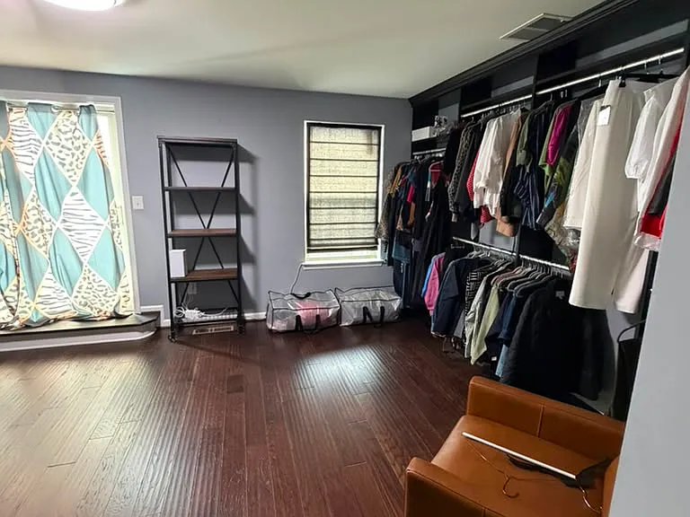 4662 Hudson St — Photo 8