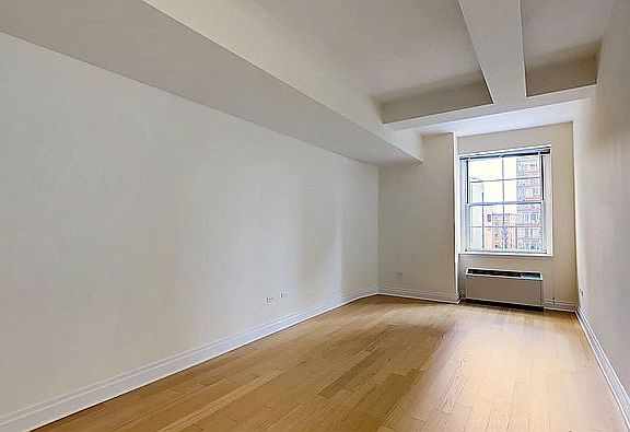 3rd image of 21 West St APT 17B