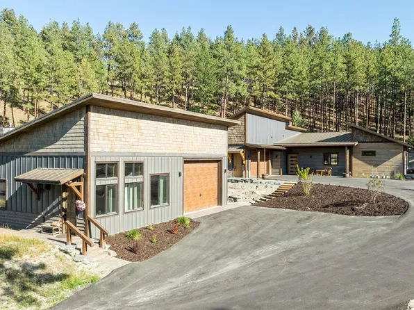 807 Wilderness Club Dr, Eureka, MT 59917