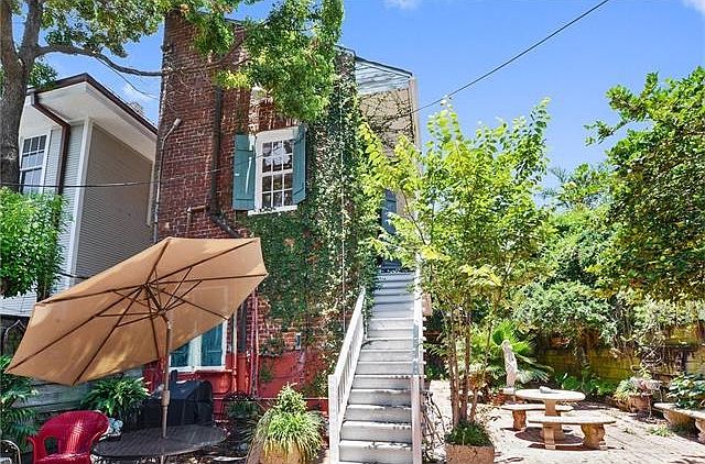 1st image of 931 Saint Ann St #4