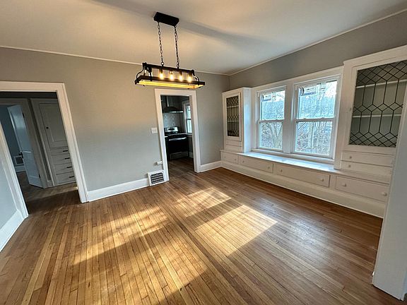 5th image of 1313 Summit Ave