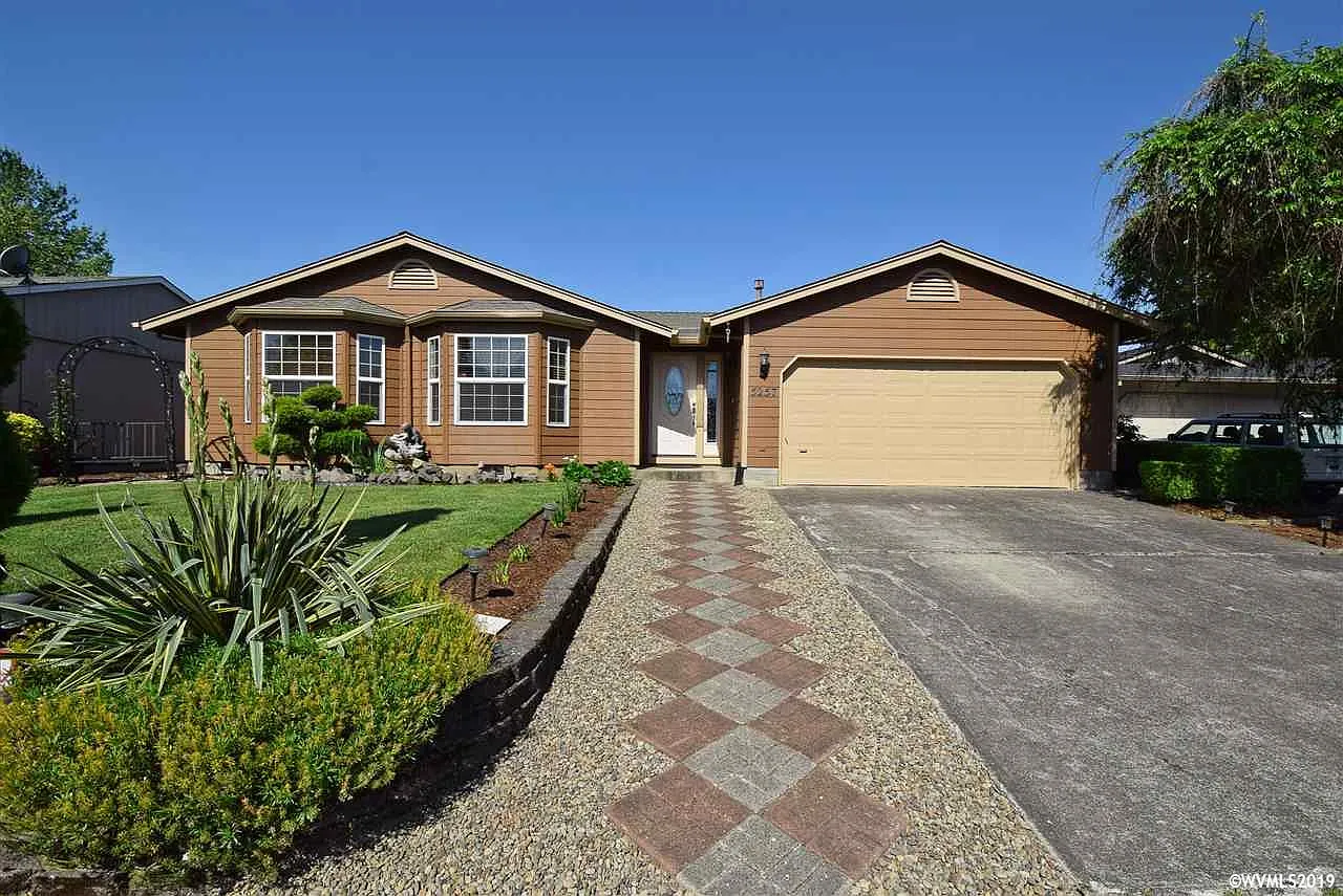 5257 Todd Ct N photo 1