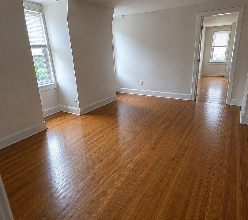 1st image of 57 Broad St APT 8