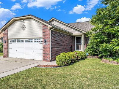 2274 Apple Tree Dr, Burton, MI, 48519