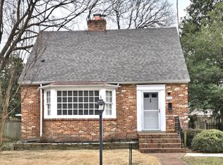 402 Fontaine St, Alexandria, VA 22302