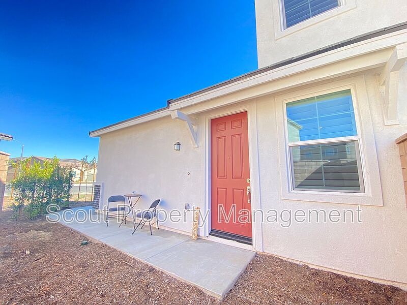 1st image of 1833 Barrens Pl