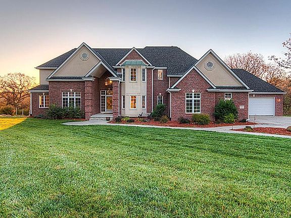 2nd image of 8711 Raven Dr